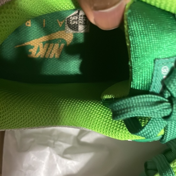 Nike Air Force 90 size 9.5 there green and white there 8/10 great condition - Picture 4 of 8